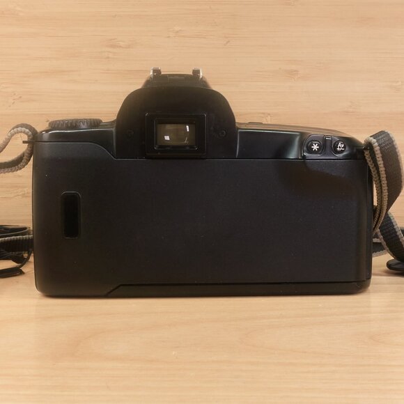 Canon EOS Rebel X Film SLR Camera , with Canon 35-80mm Lens, Made in Taiwan - Picture 7 of 9